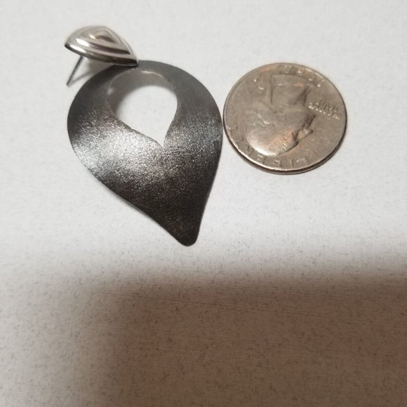 925 Sterling Silver Non Tarnish Unique Teardrop Inverted Pear Post Earrings - Picture 5 of 8